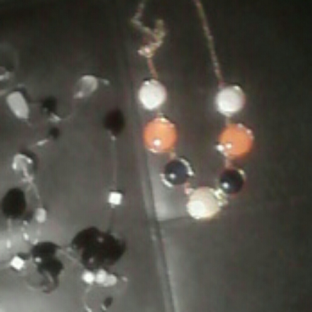 Necklaces lot of 3